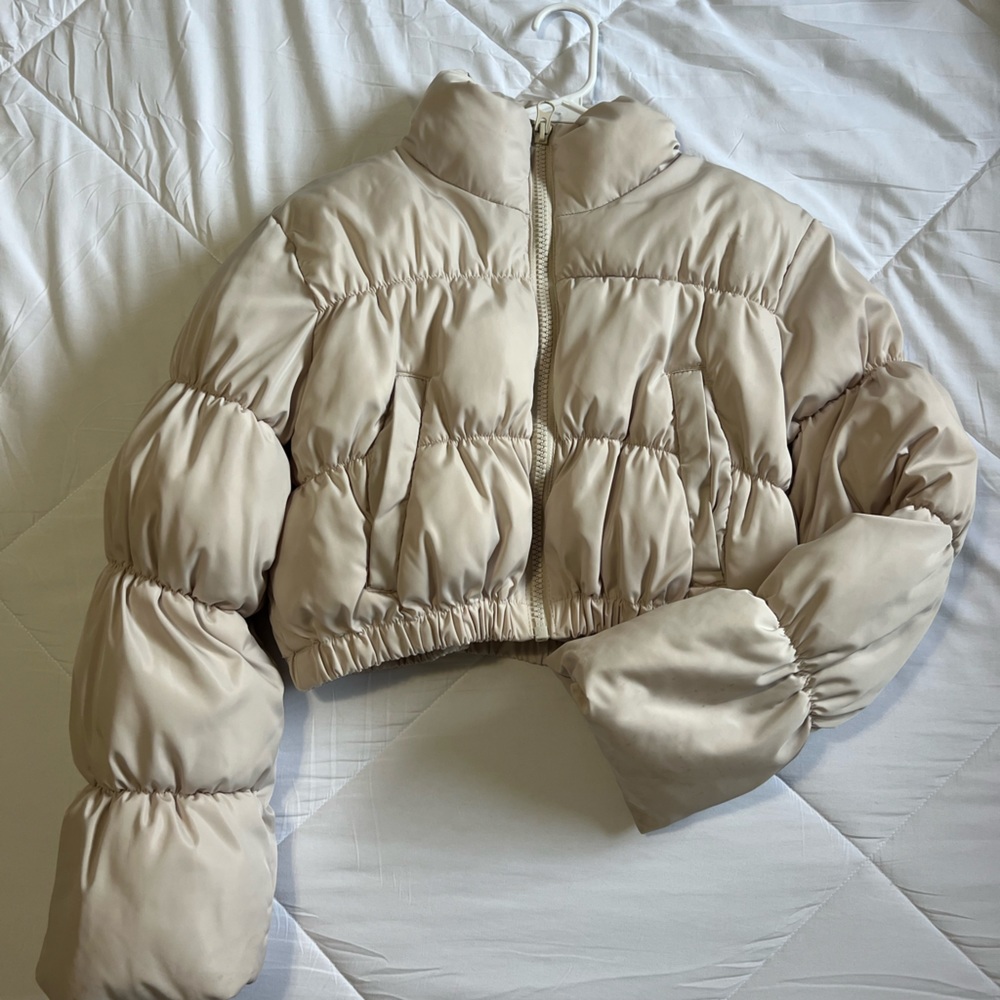 Cream cropped puffer coat - Picture 4 of 7